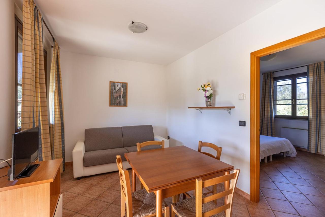 Agriturismo Gli Etruschi Populonia Bagian luar foto