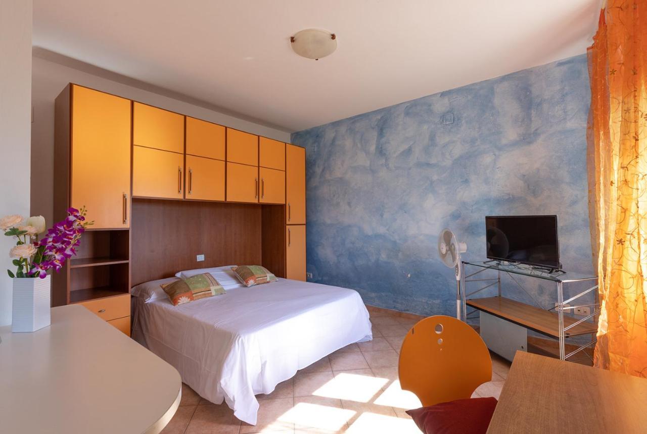 Agriturismo Gli Etruschi Populonia Bagian luar foto